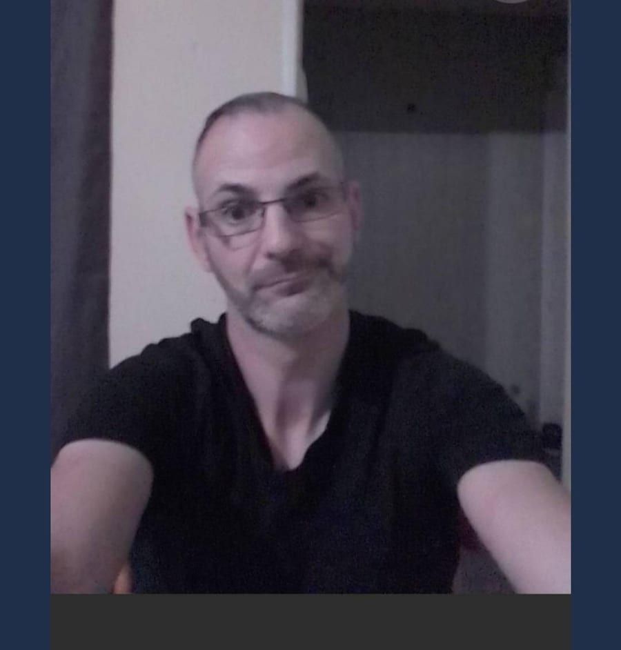 Abishan - Site rencontres gay à Obermutten Profil de Abishan, 41 ans, Site rencontres gay à Obermutten (Grisons)