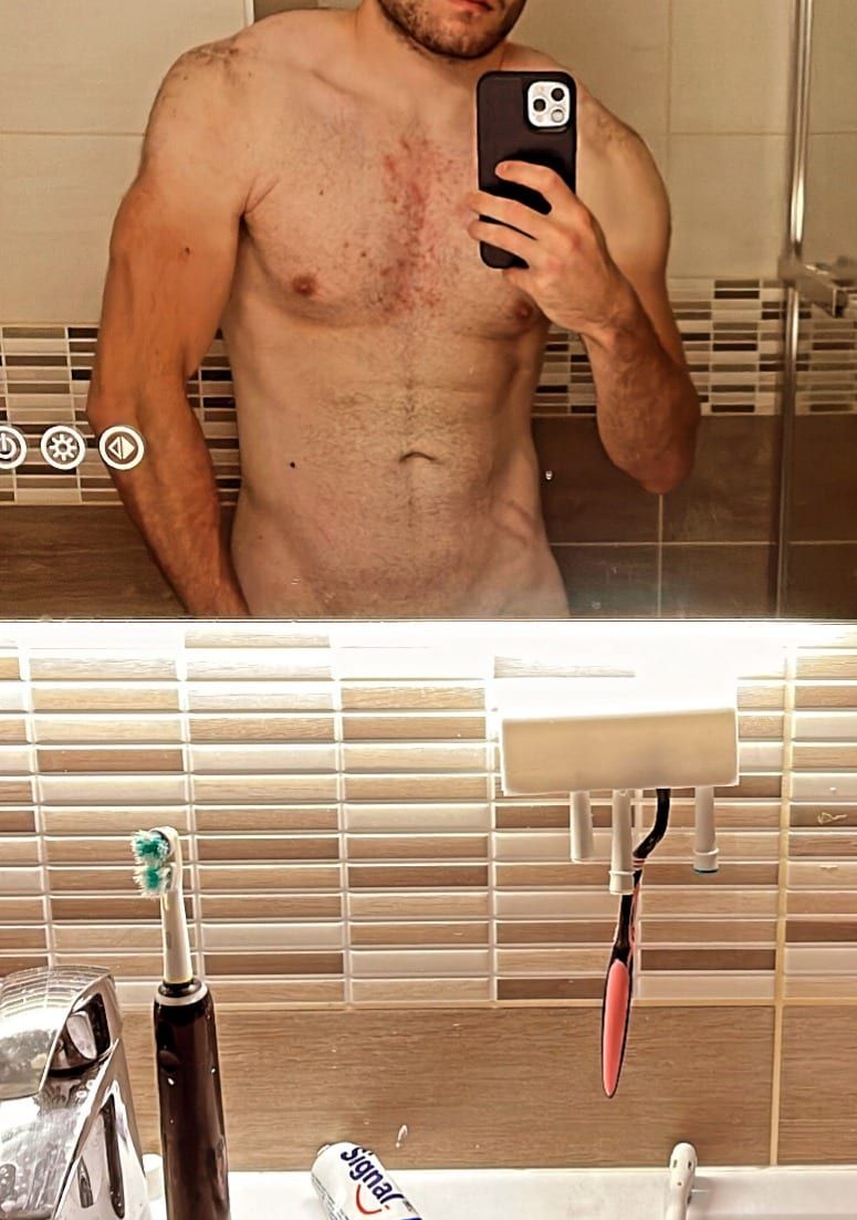 Davor - Site rencontres gay à Perroy Profil de Davor, 36 ans, Site rencontres gay à Perroy (Vaud)