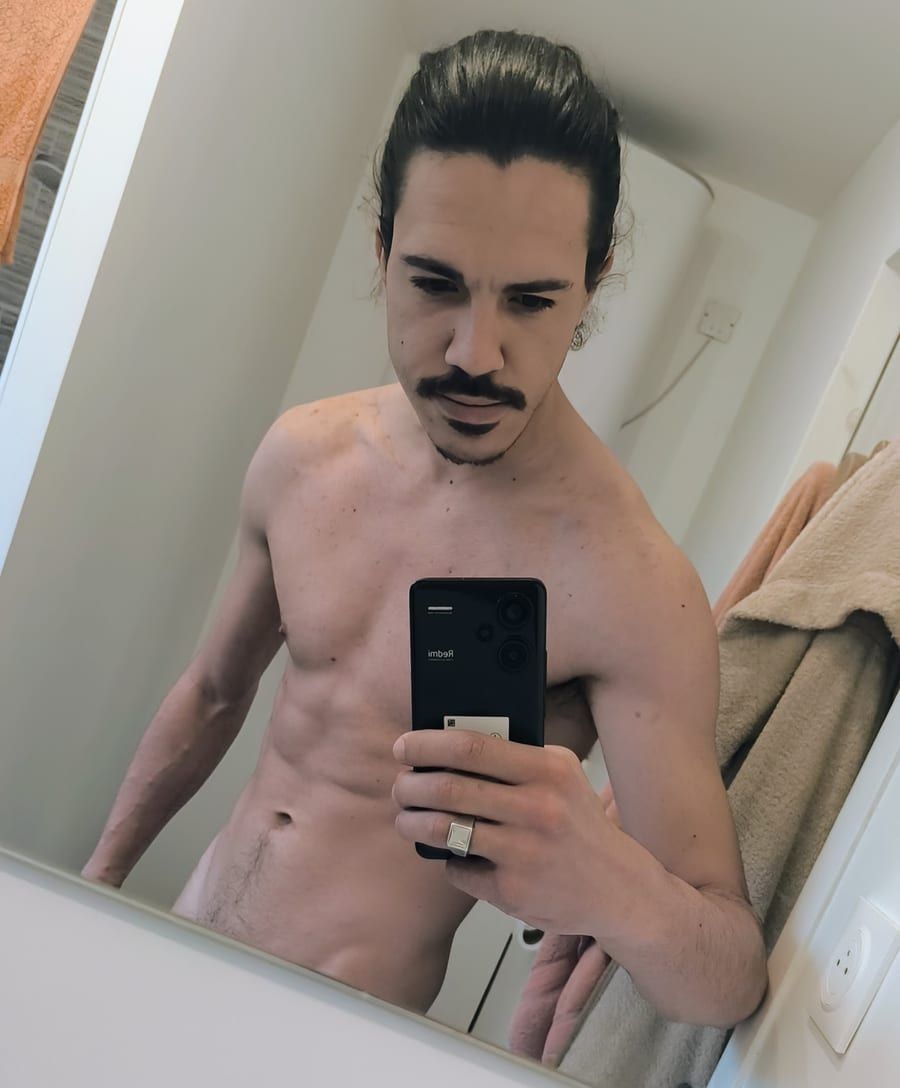 Aristide - Site rencontres gay à Kiesen Profil de Aristide, 37 ans, Site rencontres gay à Kiesen (Berne)