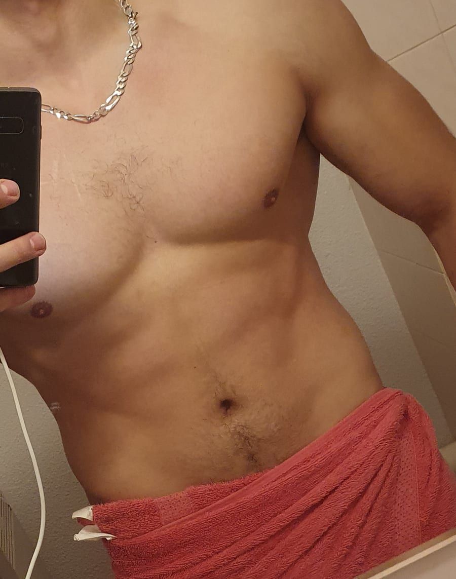 Ghani - Site rencontres gay à Vicques Profil de Ghani, 45 ans, Site rencontres gay à Vicques (Jura)