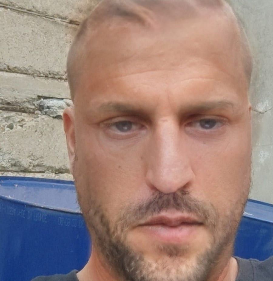 Spencer - Site rencontres gay à Castrisch Profil de Spencer, 31 ans, Site rencontres gay à Castrisch (Grisons)