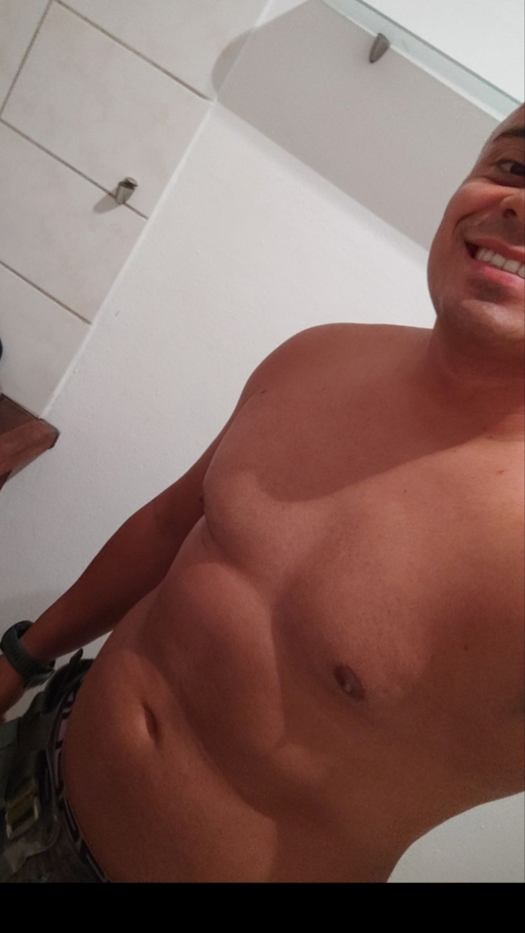 Taïs - Site rencontres gay à Pully Profil de Taïs, 33 ans, Site rencontres gay à Pully (Vaud)