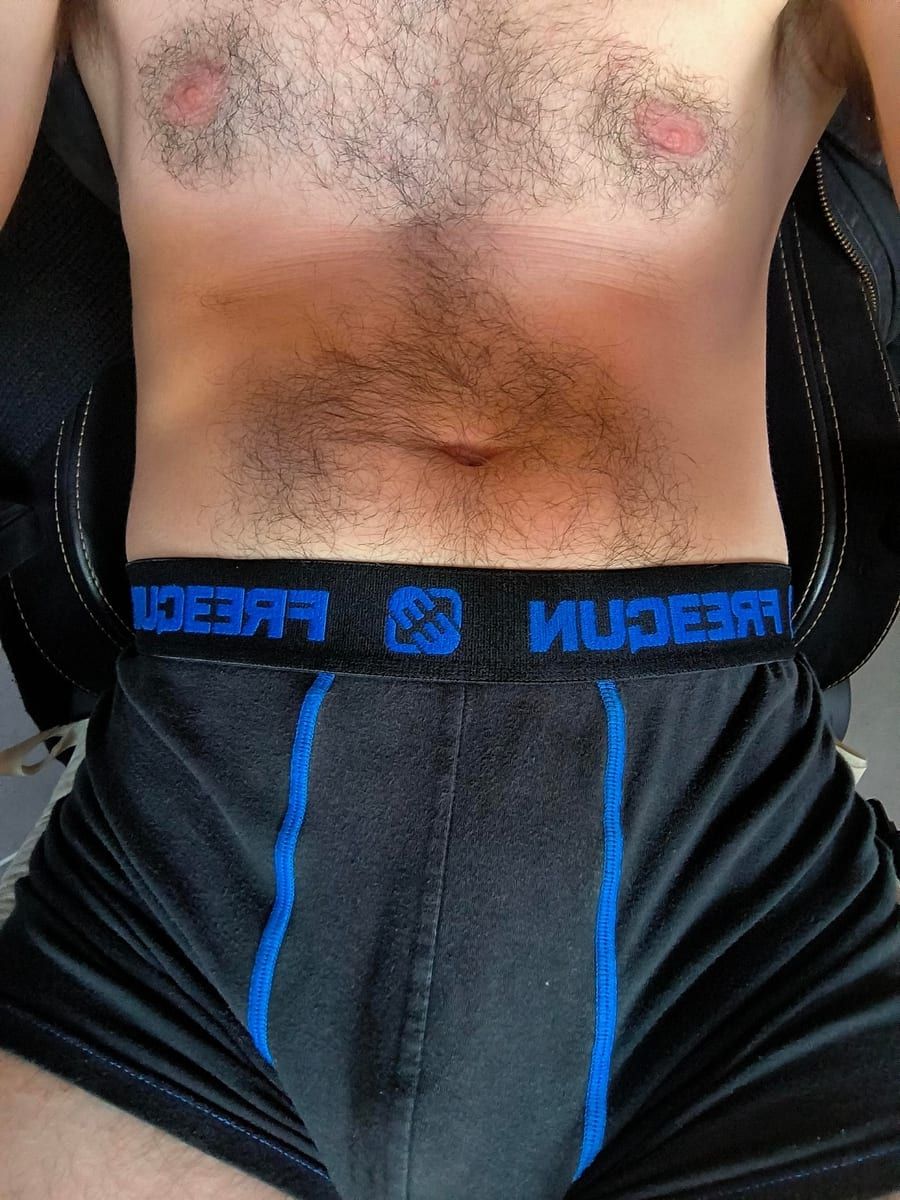 Lounis - Site rencontres gay à Fiesch Profil de Lounis, 37 ans, Site rencontres gay à Fiesch (Valais)
