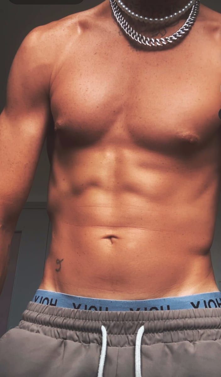 Alexy - Site rencontres gay à Obermutten Profil de Alexy, 32 ans, Site rencontres gay à Obermutten (Grisons)