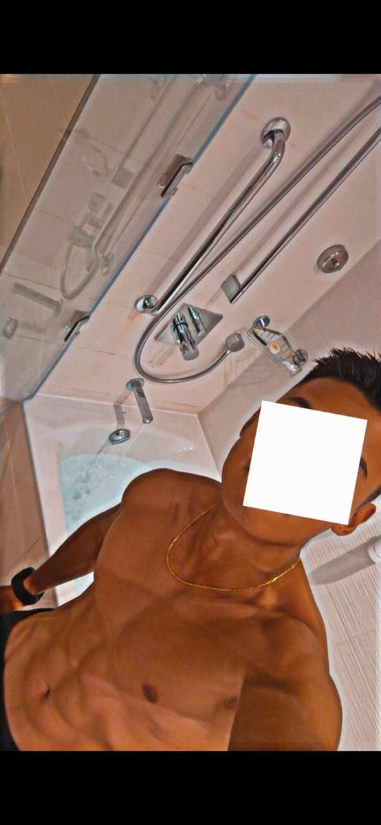 Samed - Site rencontres gay à Chevilly Profil de Samed, 37 ans, Site rencontres gay à Chevilly (Vaud)
