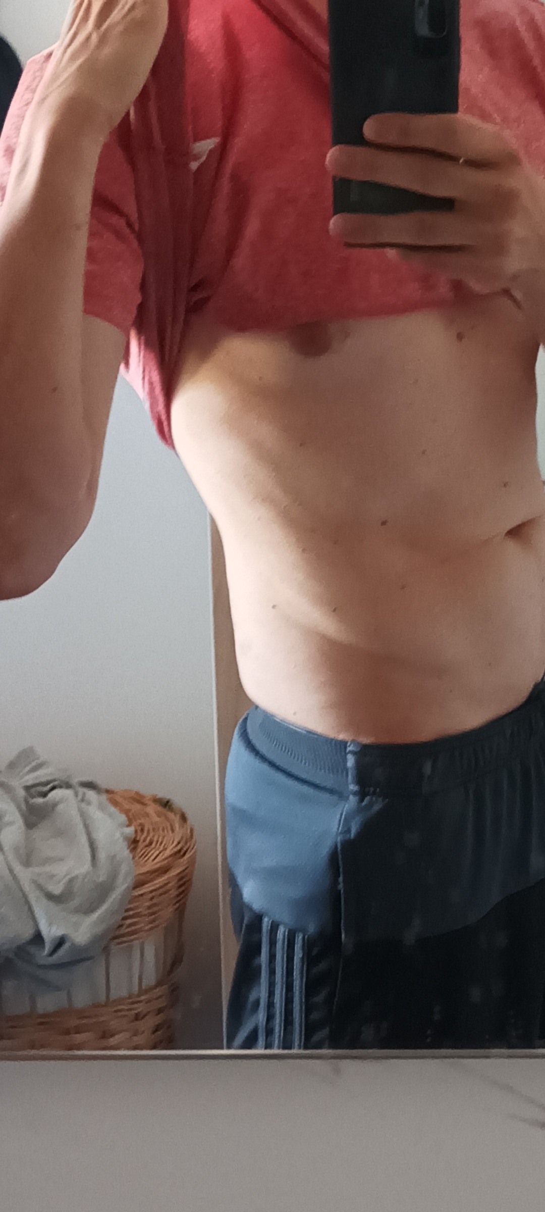 Derrick - Site rencontres gay à Gurzelen Profil de Derrick, 29 ans, Site rencontres gay à Gurzelen (Berne)