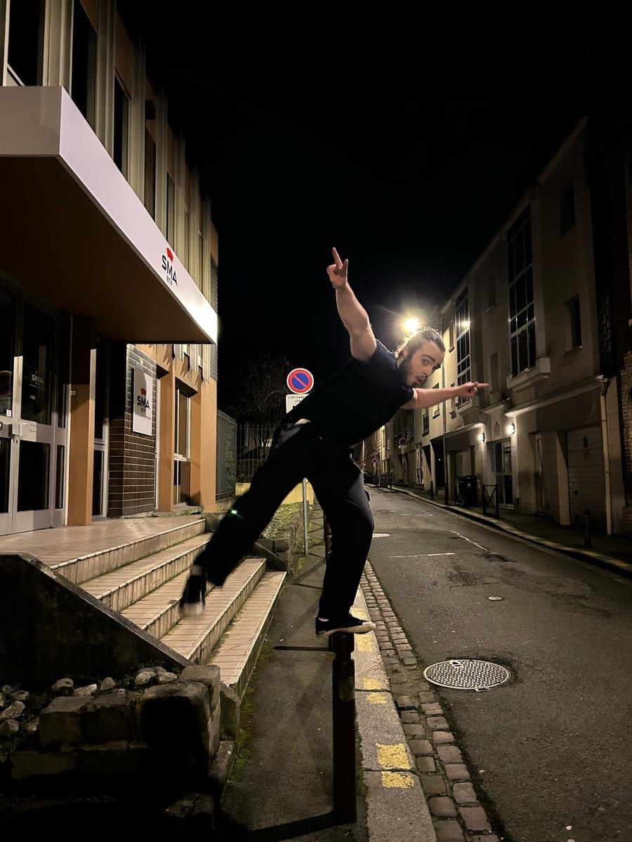 Fuat - Site rencontres gay à Kiental Profil de Fuat, 22 ans, Site rencontres gay à Kiental (Berne)