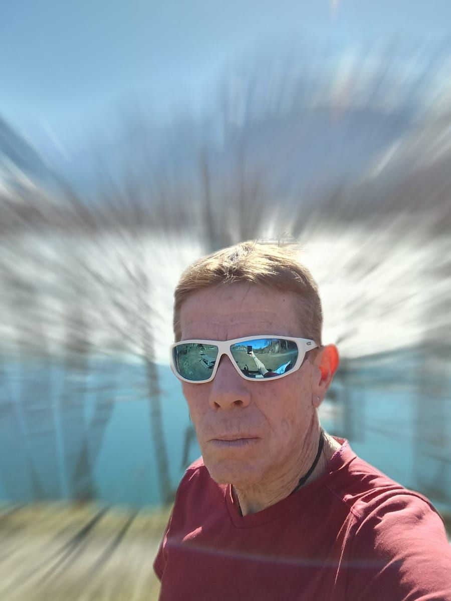 Maly - Site rencontres gay à Castrisch Profil de Maly, 42 ans, Site rencontres gay à Castrisch (Grisons)
