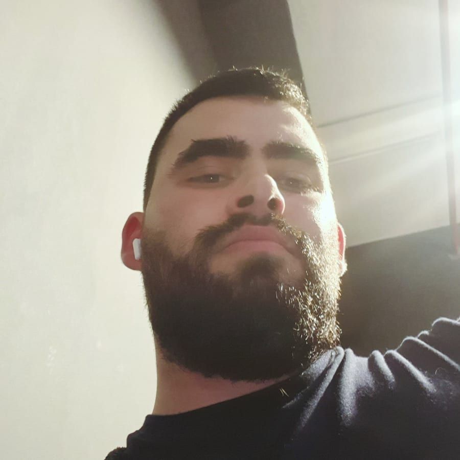 Gauderique - Site rencontres gay à Faoug Profil de Gauderique, 26 ans, Site rencontres gay à Faoug (Vaud)