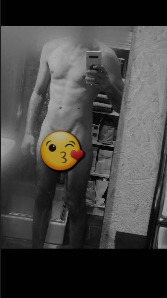 Noem - Site rencontres gay à Féchy Profil de Noem, 38 ans, Site rencontres gay à Féchy (Vaud)