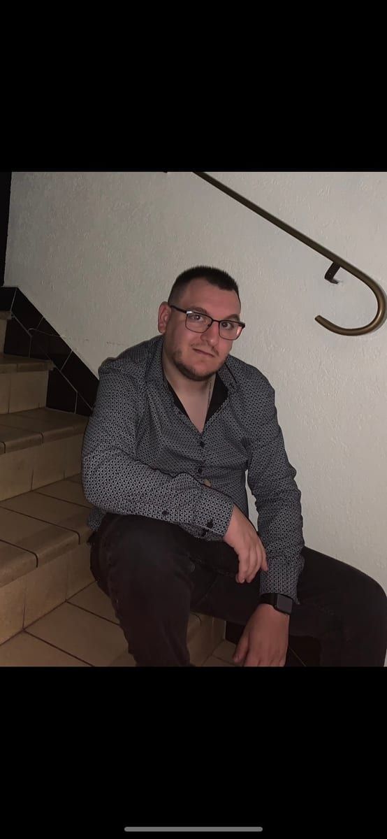 Belaid - Site rencontres gay à Valbella Profil de Belaid, 32 ans, Site rencontres gay à Valbella (Grisons)
