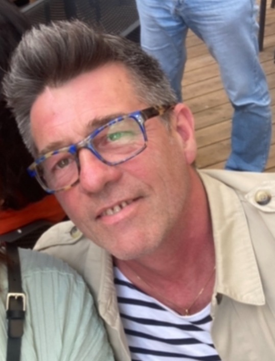 Azael - Site rencontres gay à Küblis Profil de Azael, 42 ans, Site rencontres gay à Küblis (Grisons)