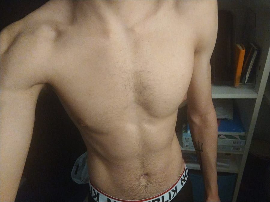 Le - Site rencontres gay à Fidaz Profil de Le, 44 ans, Site rencontres gay à Fidaz (Grisons)