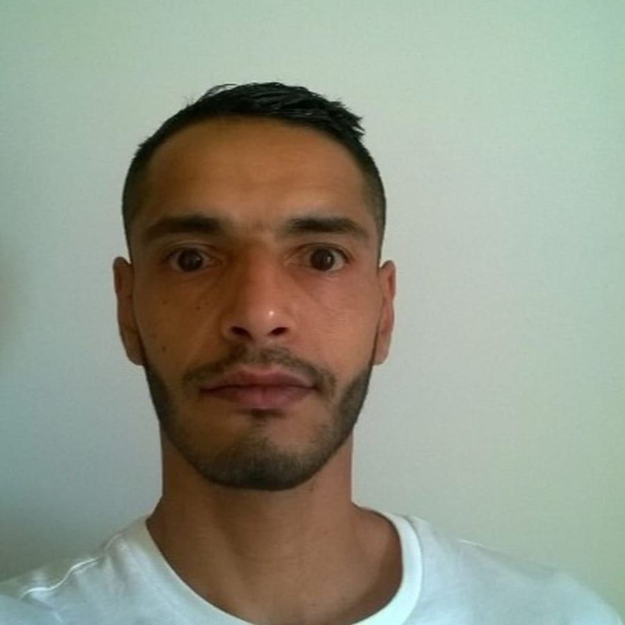 Desiderio - Site rencontres gay à Zuzwil BE Profil de Desiderio, 23 ans, Site rencontres gay à Zuzwil BE (Berne)
