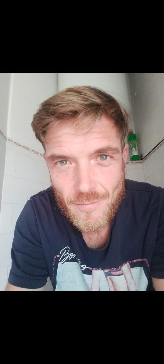Unai - Site rencontres gay à St. Niklausen OW Profil de Unai, 23 ans, Site rencontres gay à St. Niklausen OW (Obwald)