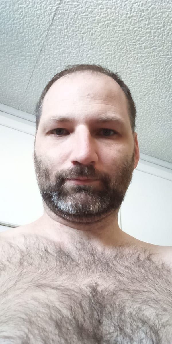 Abdelrezak - Site rencontres gay à Camischolas Profil de Abdelrezak, 43 ans, Site rencontres gay à Camischolas (Grisons)