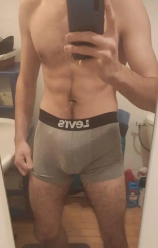 Sampiero - Site rencontres gay à Donat Profil de Sampiero, 30 ans, Site rencontres gay à Donat (Grisons)