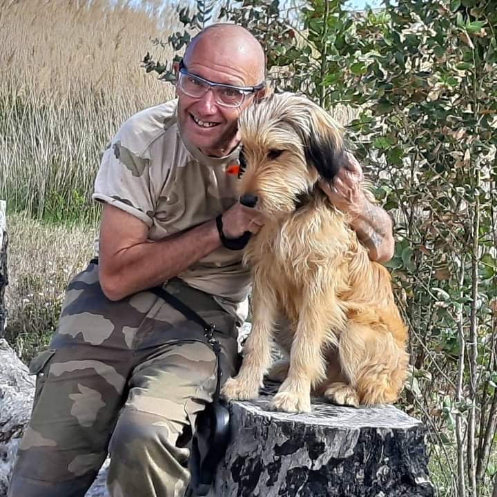Emrullah - Site rencontres gay à Cazis Profil de Emrullah, 30 ans, Site rencontres gay à Cazis (Grisons)