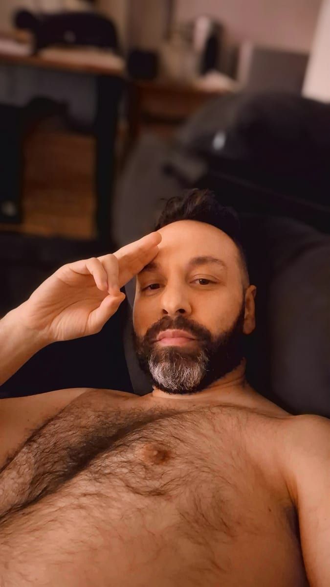 Emirhan - Site rencontres gay à Jenins Profil de Emirhan, 37 ans, Site rencontres gay à Jenins (Grisons)