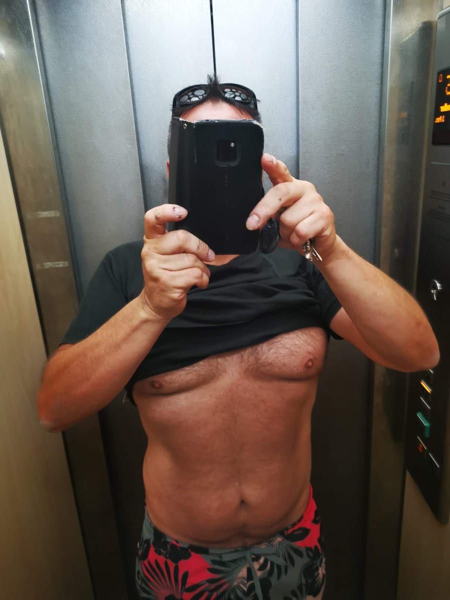 Badreddine - Site rencontres gay à Thalkirch Profil de Badreddine, 43 ans, Site rencontres gay à Thalkirch (Grisons)