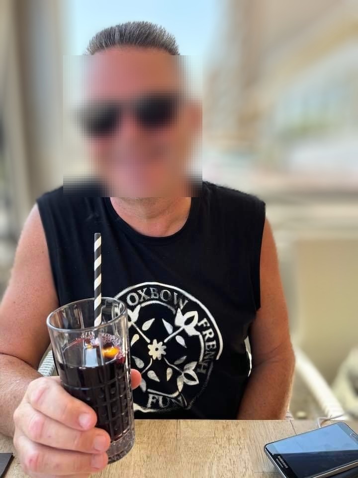 Reis - Site rencontres gay à Unterägeri Profil de Reis, 40 ans, Site rencontres gay à Unterägeri (Zoug)