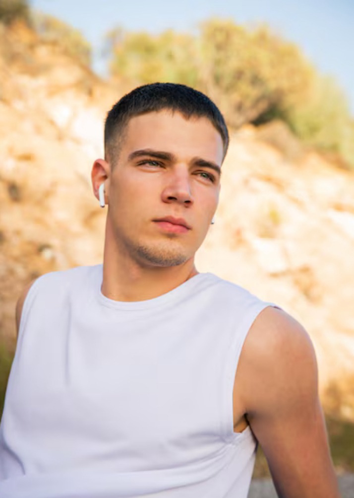Niki - Site rencontres gay à Obermutten Profil de Niki, 36 ans, Site rencontres gay à Obermutten (Grisons)