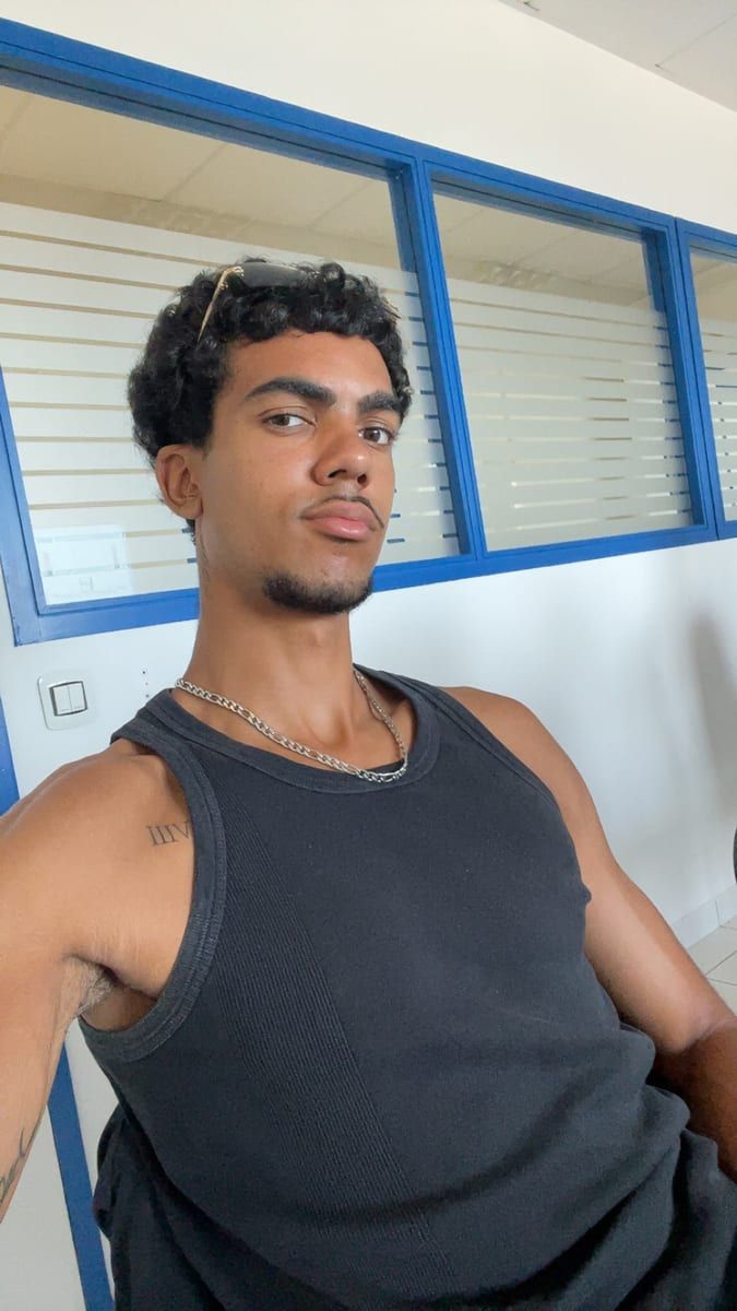 Oswald - Site rencontres gay à Gempen Profil de Oswald, 42 ans, Site rencontres gay à Gempen (Soleure)