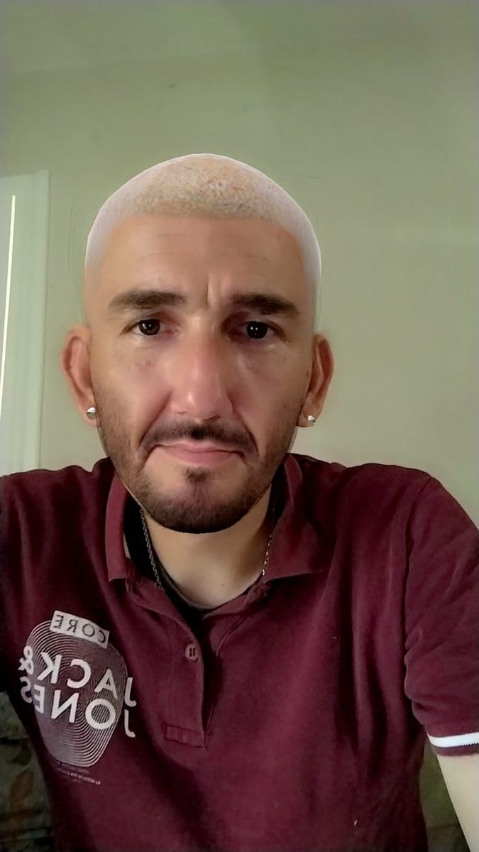 Ginot - Site rencontres gay à Flerden Profil de Ginot, 44 ans, Site rencontres gay à Flerden (Grisons)