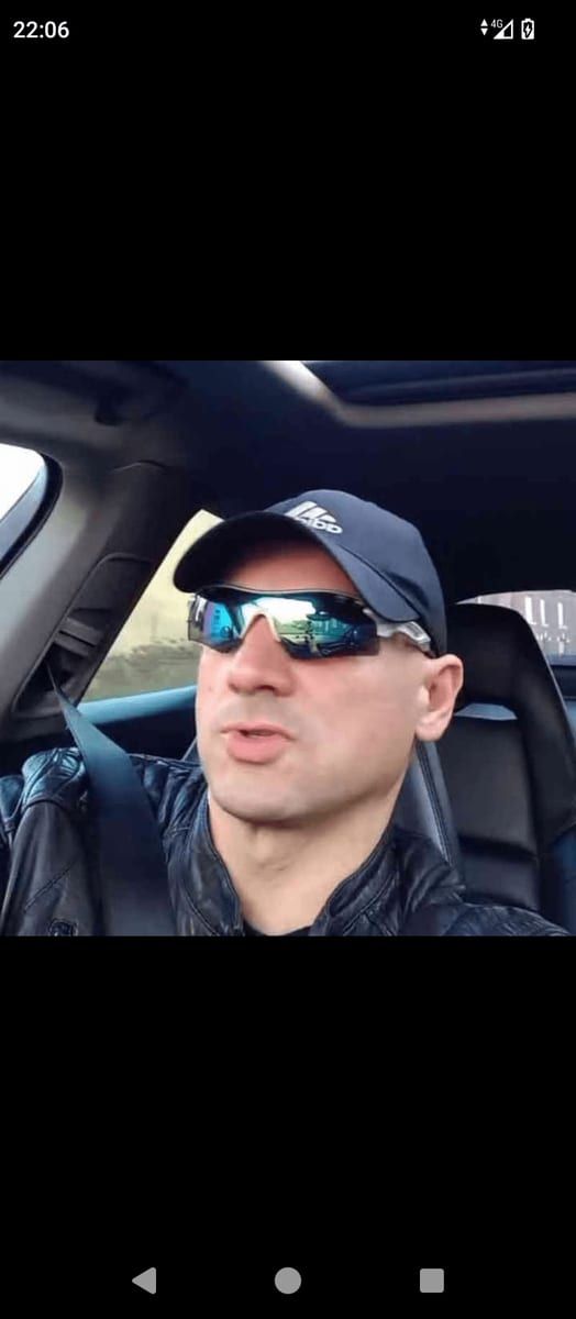 Yaneck - Site rencontres gay à Donat Profil de Yaneck, 39 ans, Site rencontres gay à Donat (Grisons)