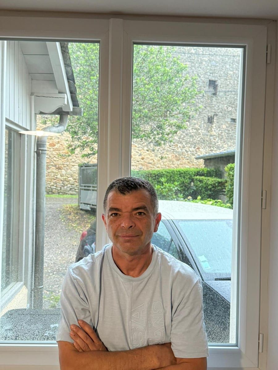 Randall - Site rencontres gay à Amsteg Profil de Randall, 37 ans, Site rencontres gay à Amsteg (Uri)