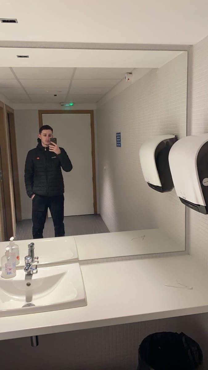 Losseni - Site rencontres gay à Flerden Profil de Losseni, 32 ans, Site rencontres gay à Flerden (Grisons)