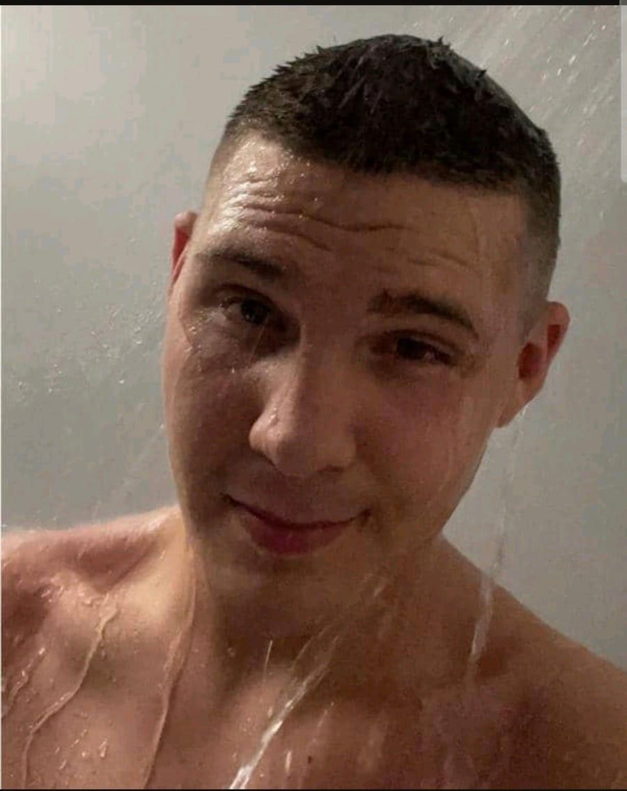 Samory - Site rencontres gay à Camischolas Profil de Samory, 33 ans, Site rencontres gay à Camischolas (Grisons)