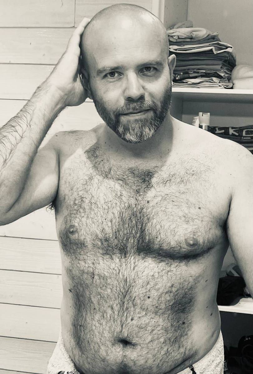 Naik - Site rencontres gay à Tschierv Profil de Naik, 38 ans, Site rencontres gay à Tschierv (Grisons)