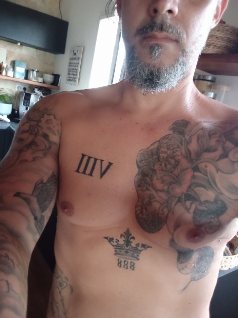 Massimo - Site rencontres gay à Isérables Profil de Massimo, 44 ans, Site rencontres gay à Isérables (Valais)